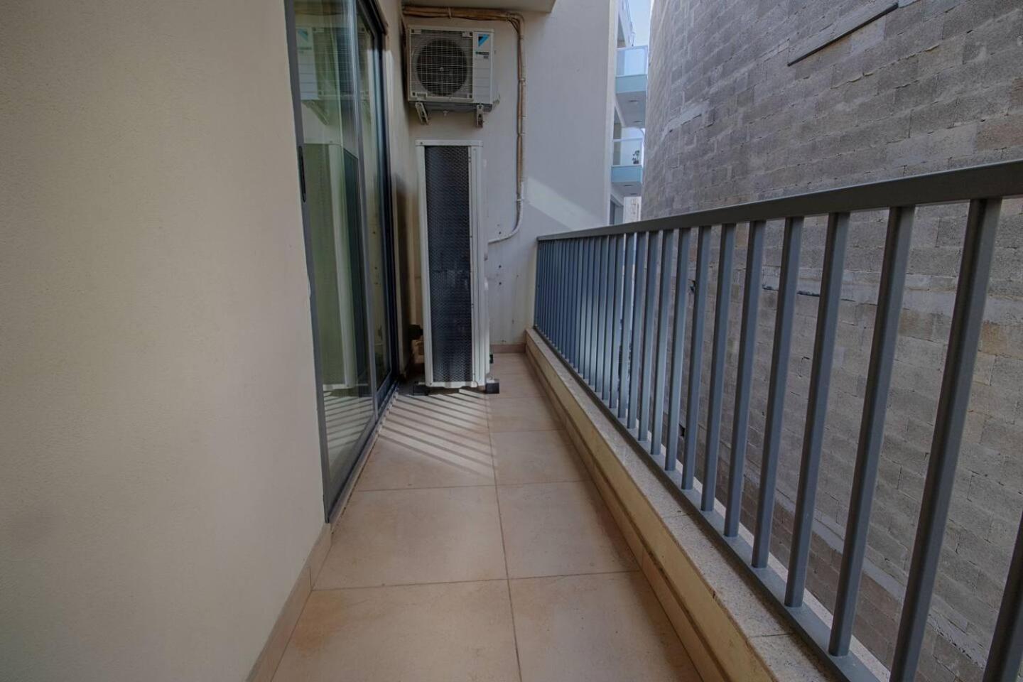 The Strand Apartments By Homely Sliema Ngoại thất bức ảnh