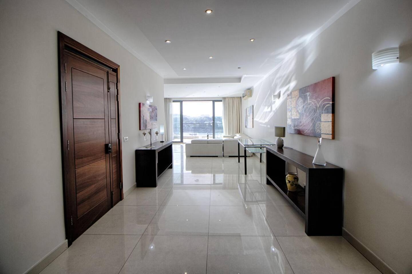 The Strand Apartments By Homely Sliema Ngoại thất bức ảnh
