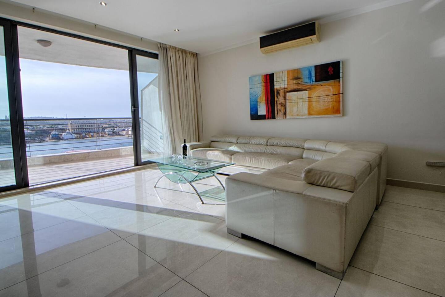 The Strand Apartments By Homely Sliema Ngoại thất bức ảnh
